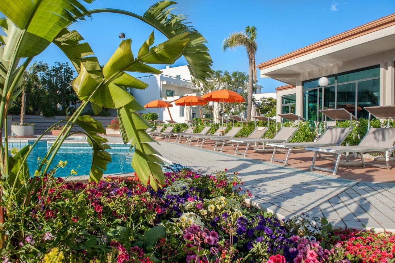 Acacia Marina 4*